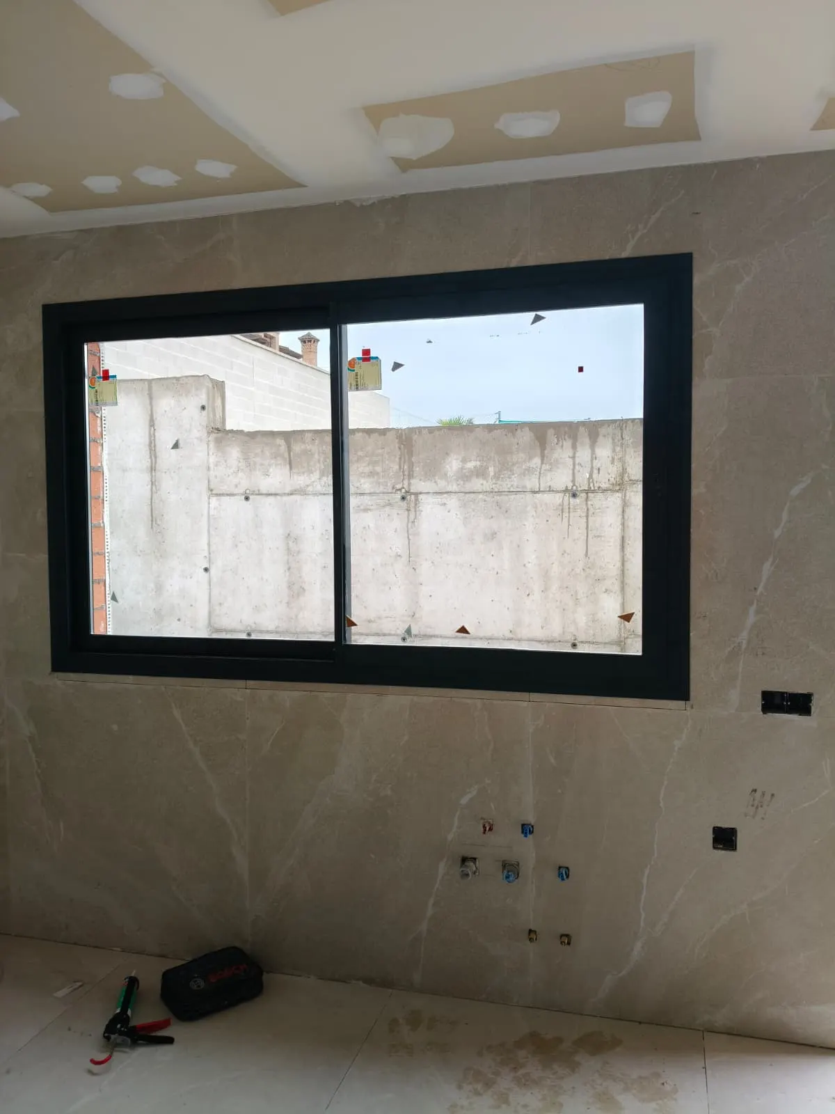 Ventana correderas con marco fino instalada