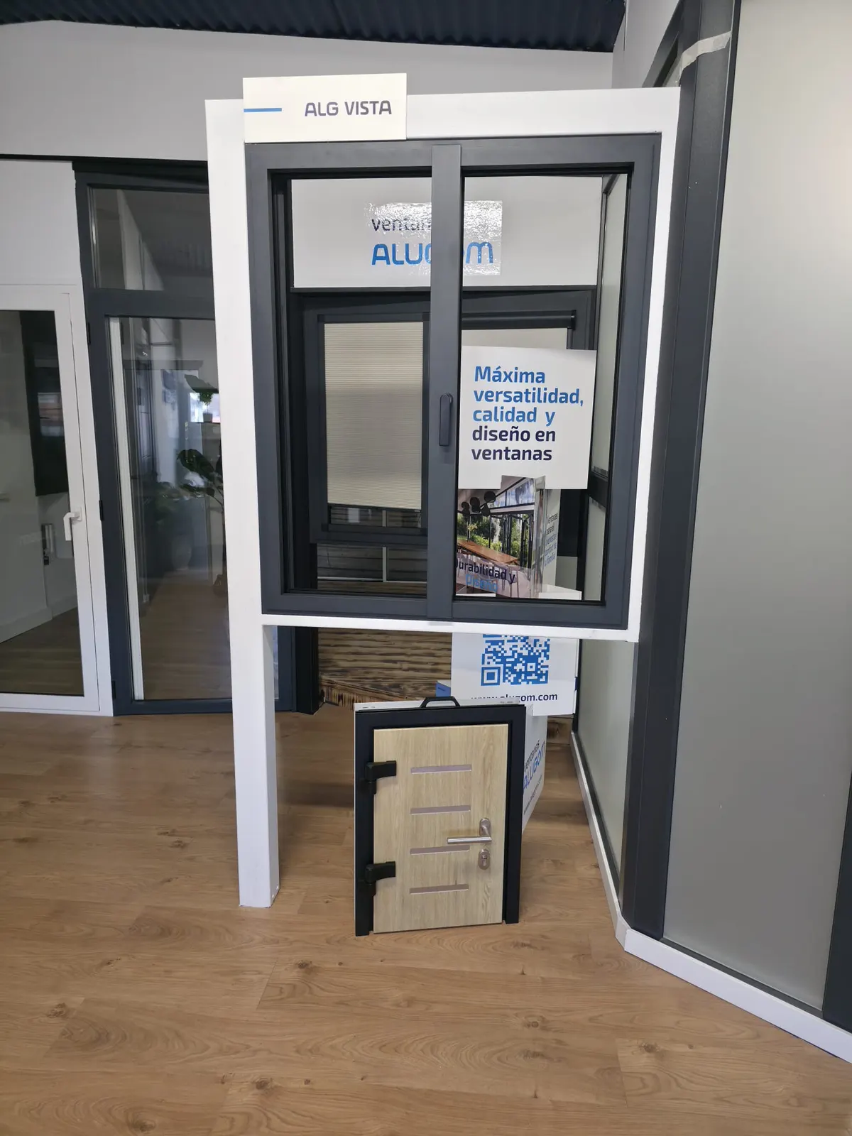 Showroom Mundo Ventanas 360 en Fuenlabrada · imagen 14
