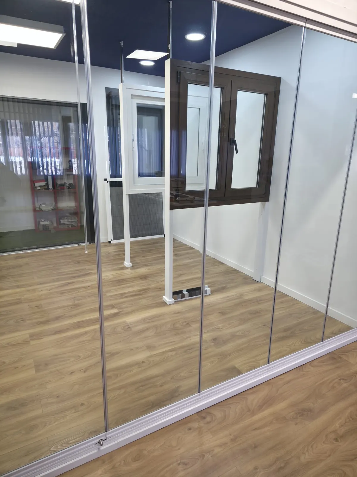 Showroom Mundo Ventanas 360 en Fuenlabrada · imagen 21